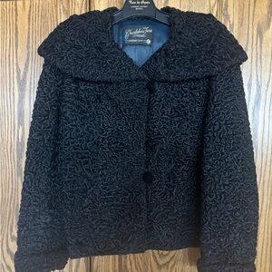 Beautiful vintage Persian lamb fur Jacket size medium